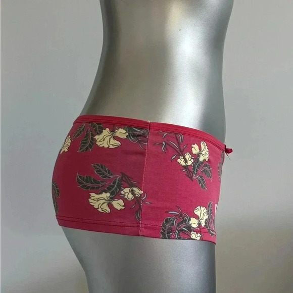 FREE 🆕🐝Low Rise Boyshorts Panties - Picture 3 of 16